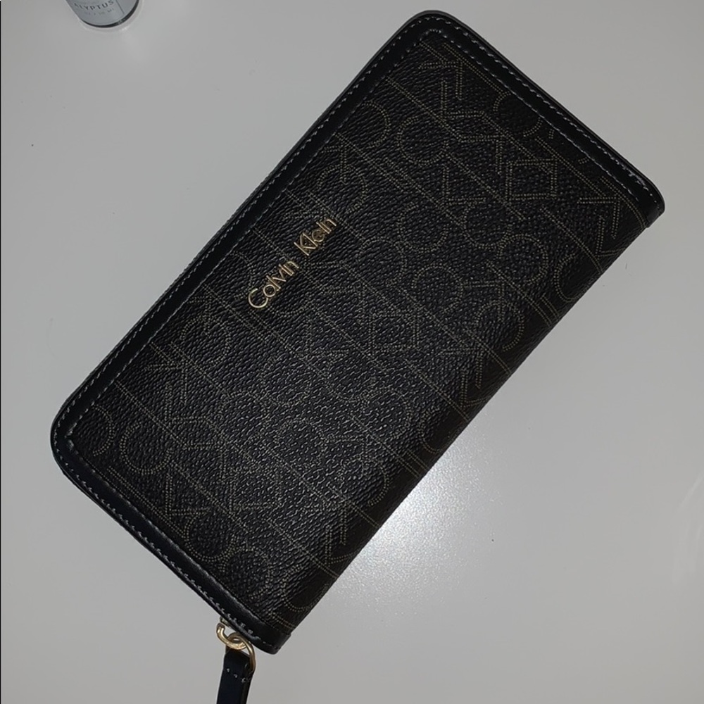 Calvin Klein Zip Around Monogram Wallet